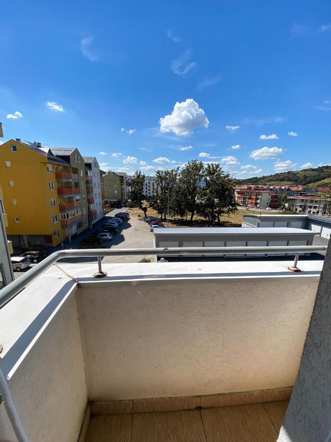 Studio Apartman Lukavica Сараево Екстериор снимка
