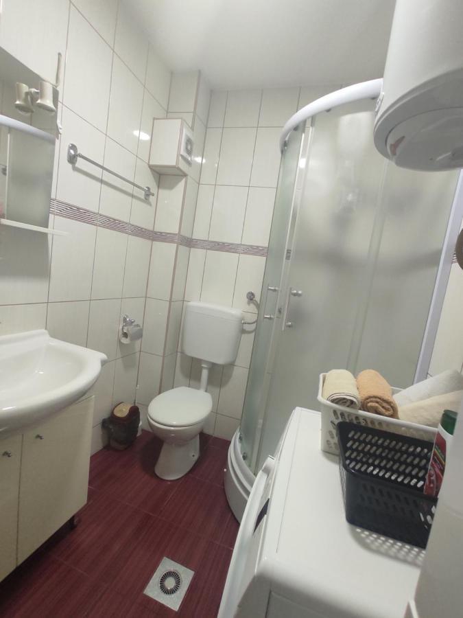 Studio Apartman Lukavica Сараево Екстериор снимка